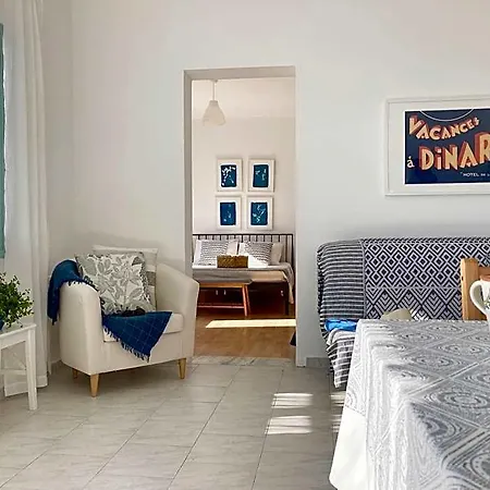 Asterias Hotel 3*